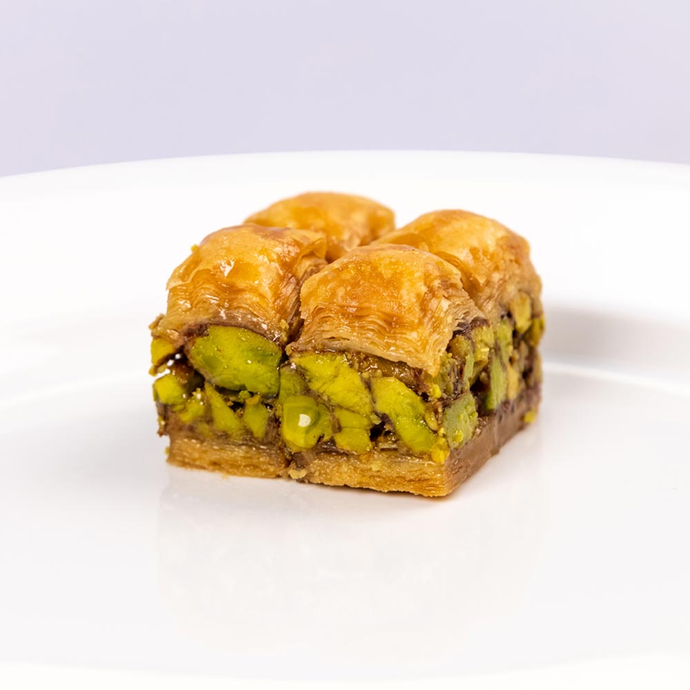 Salloura-Sweets-Asiyeh-Pistazie
